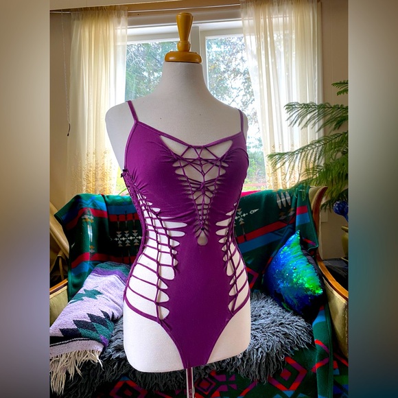 Spider Booty Braided Bodysuit sz8 - Picture 3 of 6